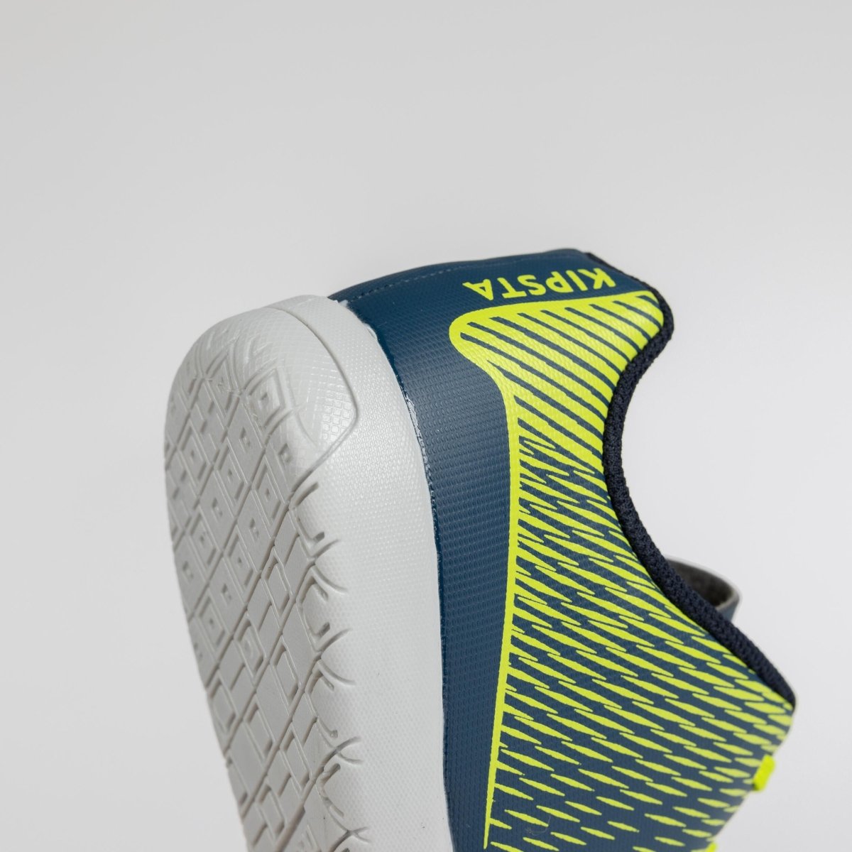 CHAUSSURES DE FUTSAL - Decathlon Maurice
