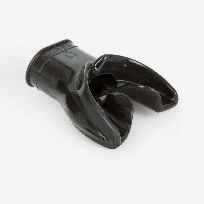 





Embout de détendeur de plongée SCD Homme L monodensité silicone noir, photo 1 of 7