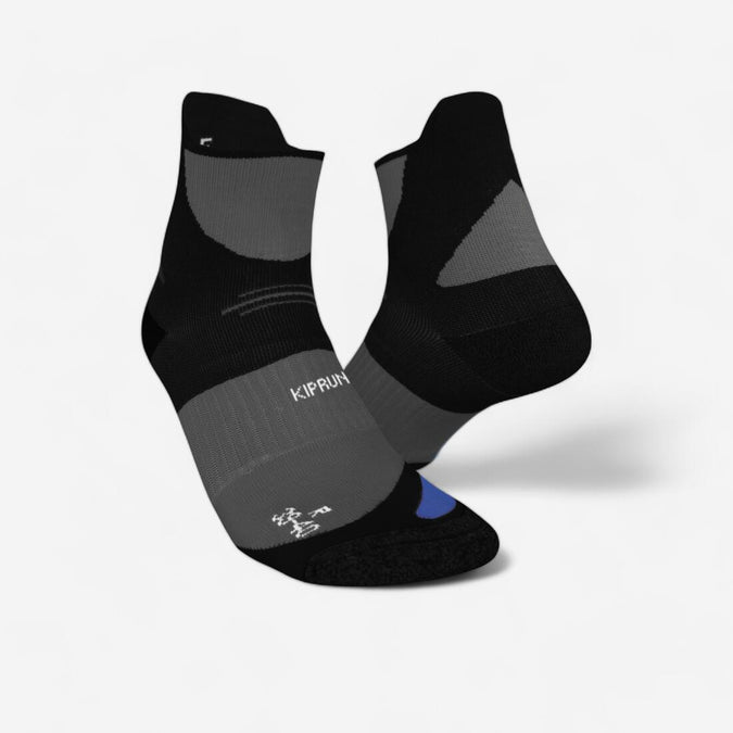 





CHAUSSETTES DE RUNNING RUN900 EPAISSES STRAP NOIRES BLEUES, photo 1 of 6