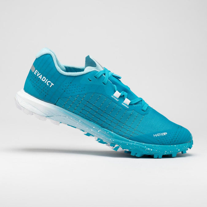 





Chaussures de trail running pour femme Race Light bleu ciel et - Decathlon Maurice, photo 1 of 17
