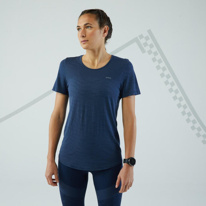 





T-shirt running sans couture Femme - KIPRUN Run 500 Confort - Decathlon Maurice, photo 1 of 11